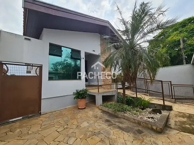 Sobrado com 300m² 3 quartos e 3 banheiros, à venda, no bairro Centro em Americana
