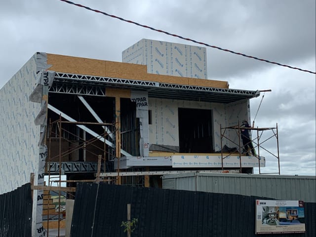 Sobrado com 250m² 3 quartos e 2 banheiros, à venda, no bairro Ermo em Guaíba