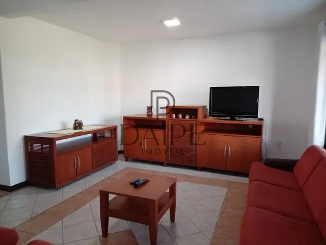 Sobrado com 400m² 4 quartos e 2 banheiros, à venda, no bairro Centro em Tramandaí