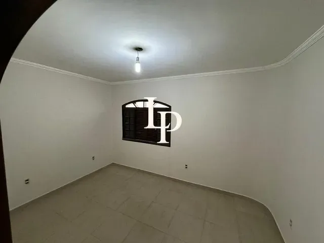 Sobrado 4 quartos e 3 banheiros, à venda, no bairro Vila Pires em Santo André