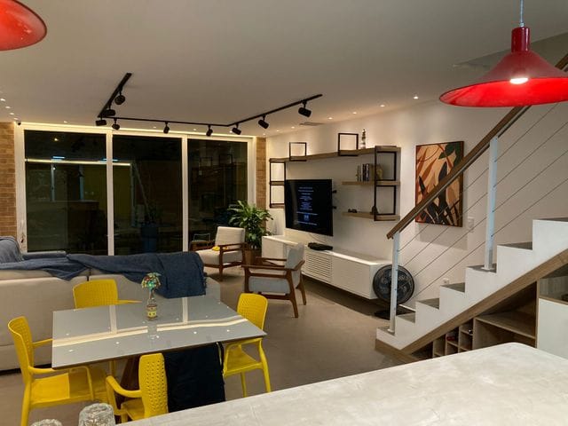 Sobrado com 180m² 3 quartos e 3 banheiros, à venda, no bairro Vargem Grande em Rio de Janeiro