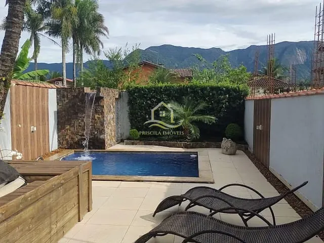 Sobrado com 252m² 3 quartos e 5 banheiros, à venda, no bairro Boraceia em Bertioga