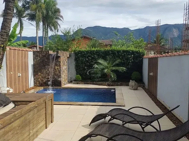 Sobrado com 252m² 3 quartos e 5 banheiros, à venda, no bairro Boraceia em Bertioga