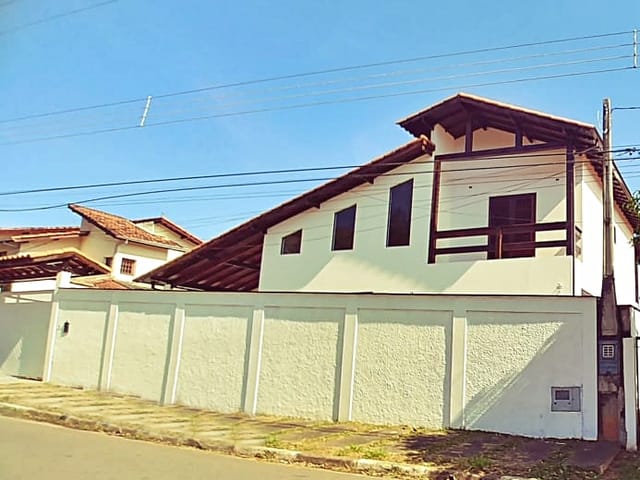 Foto do Sobrado - Lindo sobrado beira de rio a venda em Guararema | Resolve Imóveis