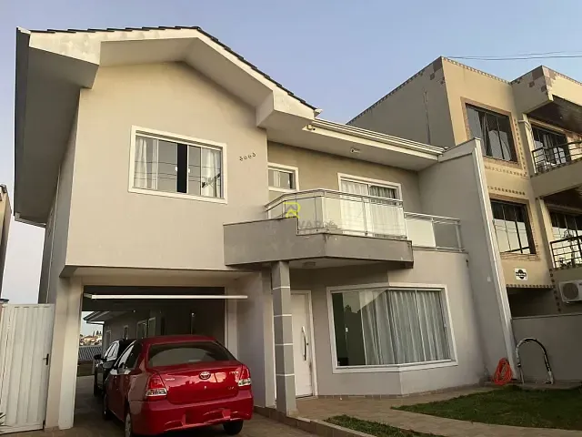 Sobrado com 538m² 3 quartos e 3 banheiros, à venda, no bairro Batel em Guarapuava