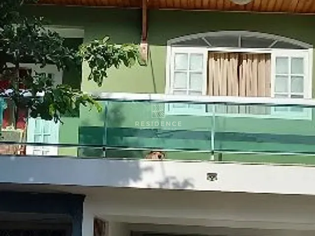 Sobrado com 495m² 3 quartos e 4 banheiros, à venda, no bairro Vila Mury em Volta Redonda