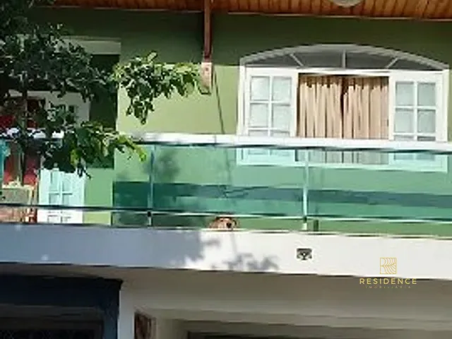 Sobrado com 495m² 3 quartos e 4 banheiros, à venda, no bairro Vila Mury em Volta Redonda