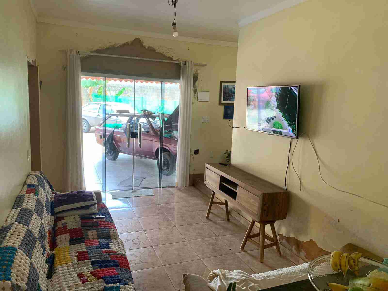 Sobrado à venda com 4 quartos, 350m² - Foto 1