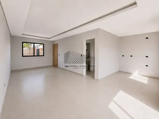 Sobrado com 131m² 3 quartos e 3 banheiros, à venda, no bairro Vargem Grande em Pinhais