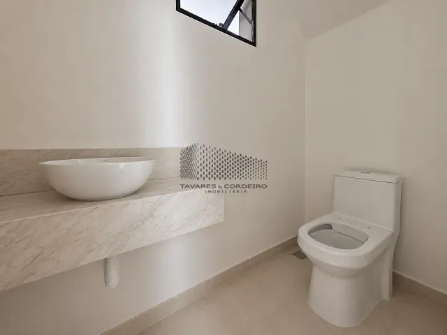 Sobrado com 131m² 3 quartos e 3 banheiros, à venda, no bairro Vargem Grande em Pinhais