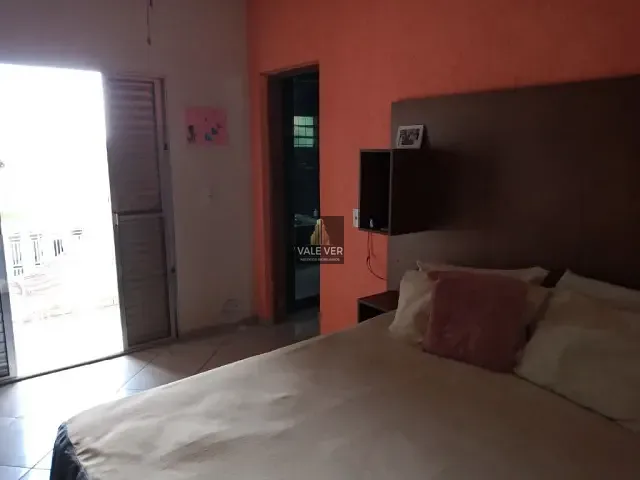 Sobrado com 124m² 3 quartos e 2 banheiros, à venda, no bairro Parque Residencial Flamboyant em São José dos Campos