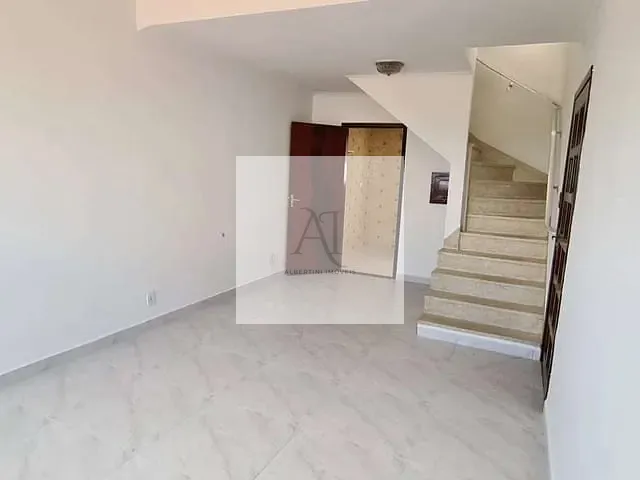 Sobrado com 279m² 3 quartos e 2 banheiros, à venda, no bairro Vila Madalena em São Paulo