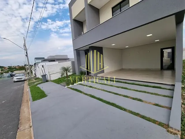 Sobrado com 246m² 4 quartos e 5 banheiros, à venda, no bairro Condomínio Primor das Torres em Cuiabá