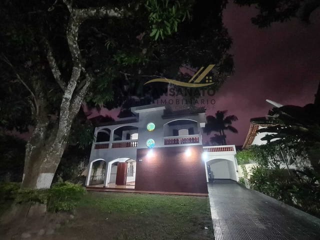 Sobrado com 410m² 3 quartos e 2 banheiros, à venda, no bairro Portal da Olaria em São Sebastião
