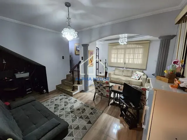 Sobrado com 175m² 4 quartos e 3 banheiros, à venda, no bairro Jardim Santa Luzia em Pindamonhangaba