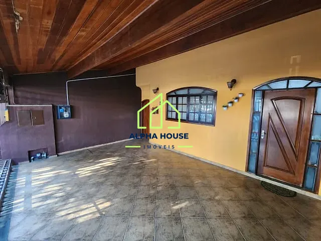 Sobrado com 175m² 4 quartos e 3 banheiros, à venda, no bairro Jardim Santa Luzia em Pindamonhangaba
