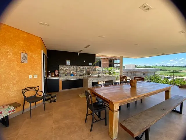 Casa com 1000m² 4 quartos e 6 banheiros, à venda, no bairro Condomínio Aguas Claras em Piracaia