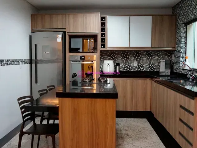 Sobrado com 269m² 3 quartos e 4 banheiros, à venda, no bairro Vila Assunção em Santo André