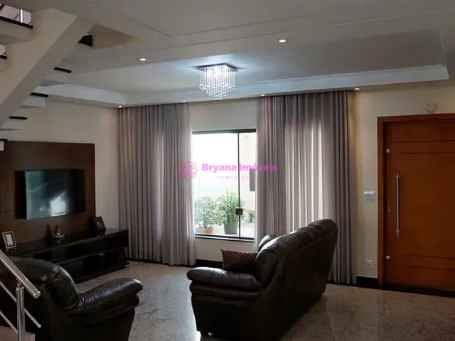 Sobrado com 269m² 3 quartos e 4 banheiros, à venda, no bairro Vila Assunção em Santo André