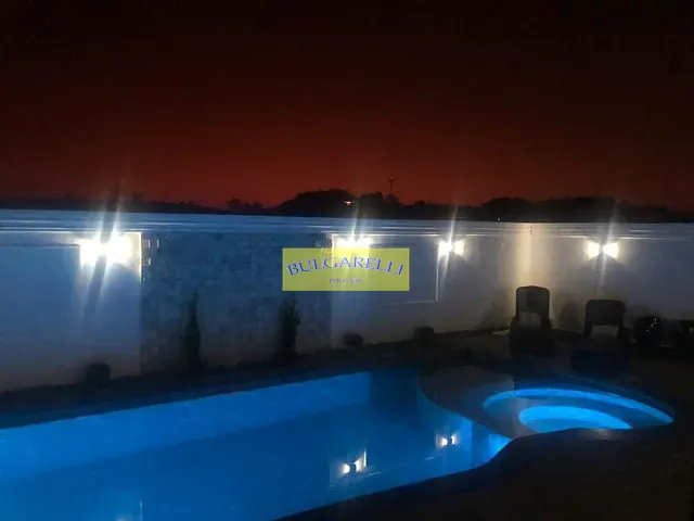 Sobrado com 360m² 3 quartos e 6 banheiros, à venda, no bairro Residencial Village das Flores em Jundiaí