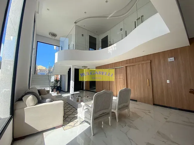 Sobrado com 360m² 3 quartos e 6 banheiros, à venda, no bairro Residencial Village das Flores em Jundiaí