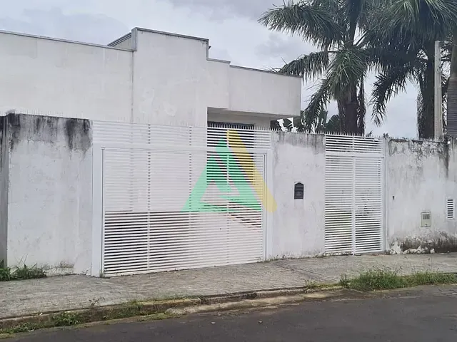 Sobrado com 150m² 4 quartos e 4 banheiros, à venda, no bairro Jardim Elite em Mogi Mirim