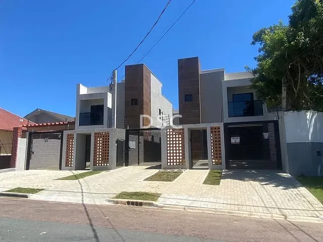 Sobrado com 124m² 3 quartos e 2 banheiros, à venda, no bairro Guaíra em Curitiba