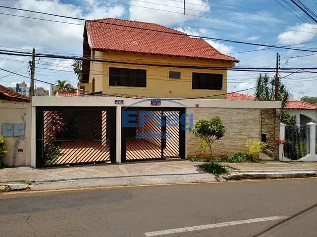 Sobrado com 375m² 4 quartos e 3 banheiros, à venda, no bairro Iguaçu em Londrina