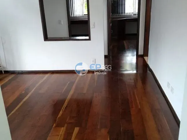 Sobrado com 375m² 4 quartos e 3 banheiros, à venda ou para alugar, no bairro Iguaçu em Londrina