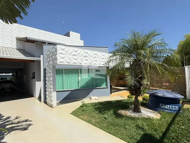Sobrado com 512m² 5 quartos e 4 banheiros, à venda, no bairro Manoel Müller em Rolândia