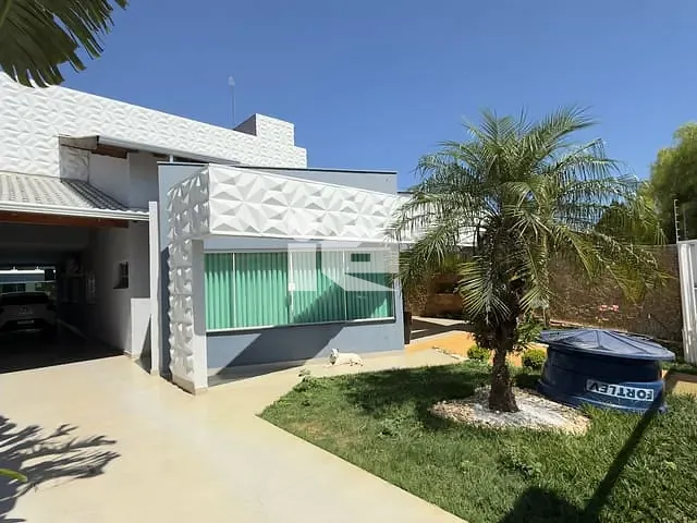 Sobrado com 512m² 5 quartos e 4 banheiros, à venda, no bairro Manoel Müller em Rolândia