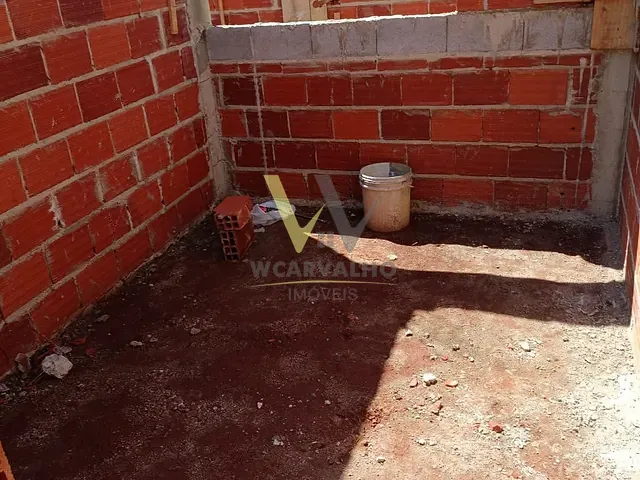 Sobrado com 150m² 3 quartos e 3 banheiros, à venda, no bairro Parque Brasilia em Anápolis