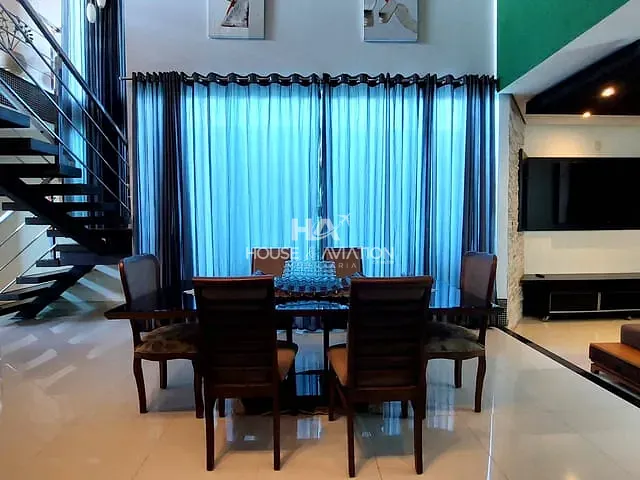 Sobrado com 338m² 7 quartos e 7 banheiros, à venda, no bairro Residencial Recanto do Bosque em Goiânia