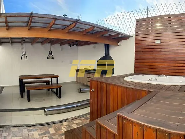 Sobrado com 100m² 3 quartos e 2 banheiros, à venda, no bairro Parque Santo Antônio em Taubaté