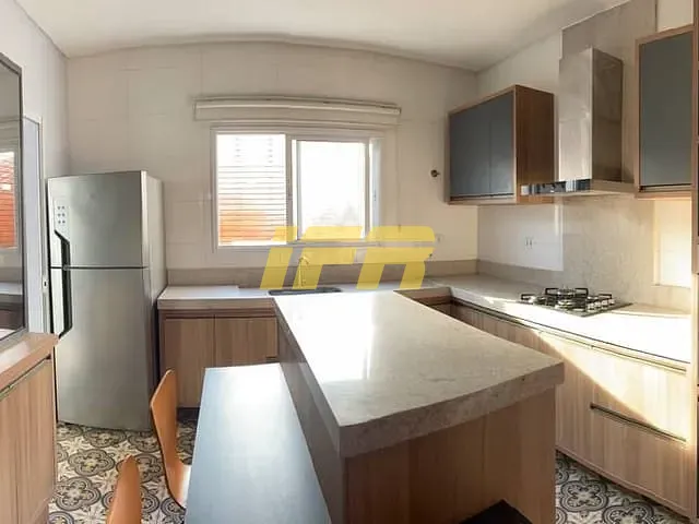 Sobrado com 100m² 3 quartos e 2 banheiros, à venda, no bairro Parque Santo Antônio em Taubaté