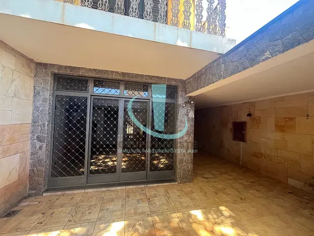 Sobrado com 144m² 3 quartos e 1 banheiro, à venda ou para alugar, no bairro Centro em Araraquara