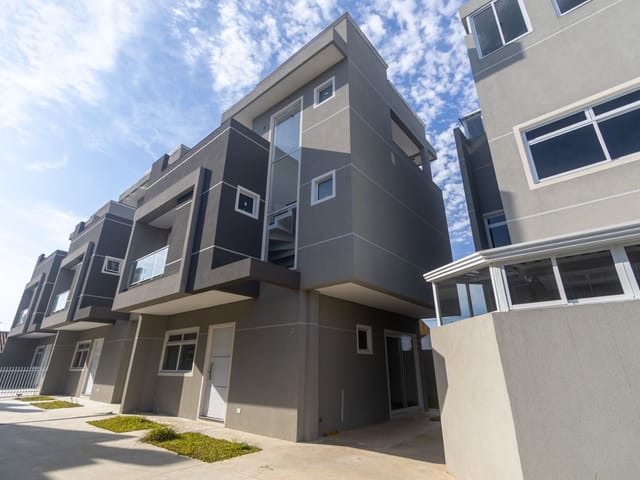 Sobrado com 95m² 3 quartos e 2 banheiros, à venda, no bairro Bairro Alto em Curitiba