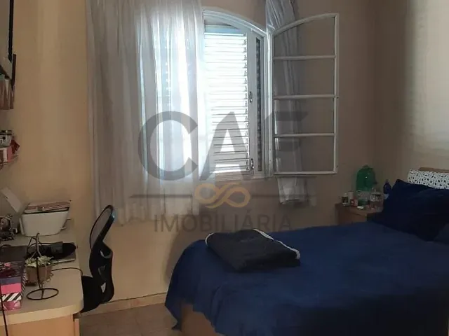 Sobrado com 250m² 4 quartos e 3 banheiros, à venda, no bairro Jardim Ester Yolanda em São Paulo