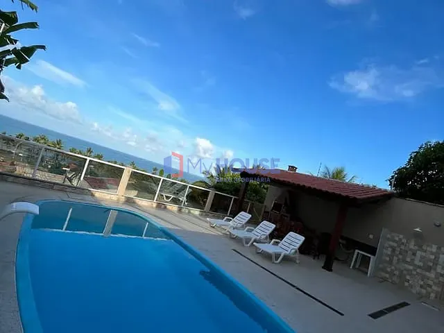 Sobrado 4 quartos e 4 banheiros, à venda, no bairro Olivença em Ilhéus