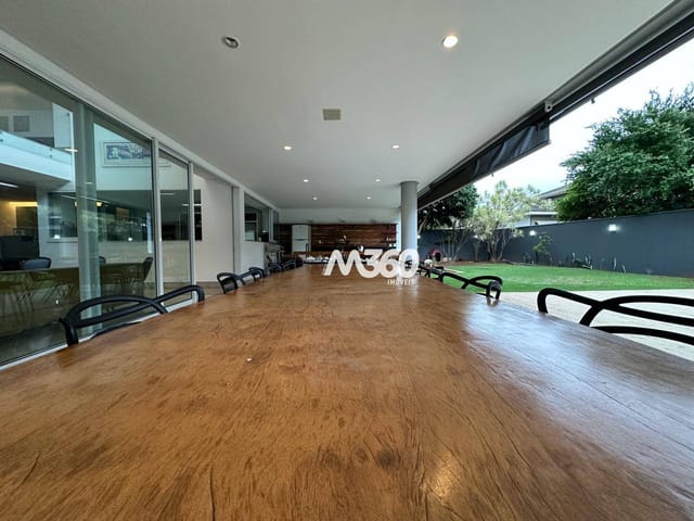 Sobrado com 874m² 3 quartos e 5 banheiros, à venda, no bairro Cidade Vera Cruz em Aparecida de Goiânia