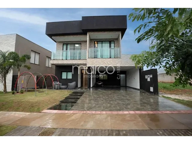Sobrado com 326m² 4 quartos e 5 banheiros, à venda, no bairro Residencial Parqville Jacarandá em Aparecida de Goiânia