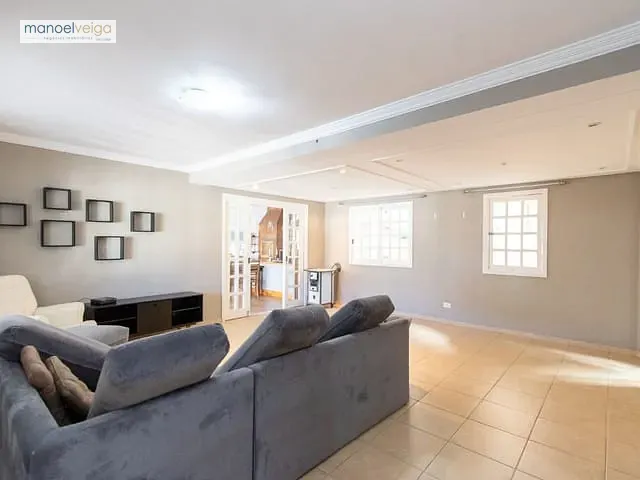 Sobrado com 227m² 3 quartos e 3 banheiros, para alugar, no bairro Boa Vista em Curitiba