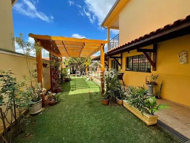 Sobrado com 300m² 3 quartos e 3 banheiros, à venda, no bairro Jardim Residencial Mariana em Santa Bárbara D'Oeste