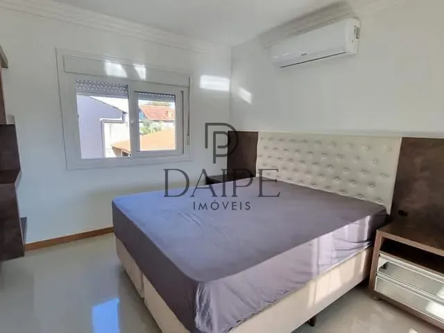 Sobrado com 450m² 6 quartos e 3 banheiros, à venda, no bairro Centro em Tramandaí