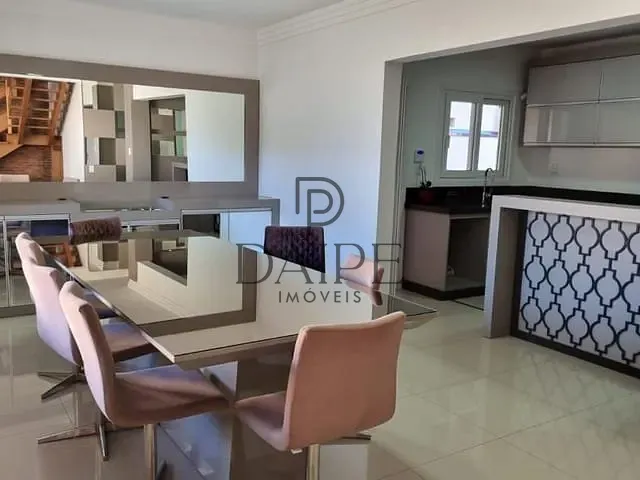 Sobrado com 450m² 6 quartos e 3 banheiros, à venda, no bairro Centro em Tramandaí