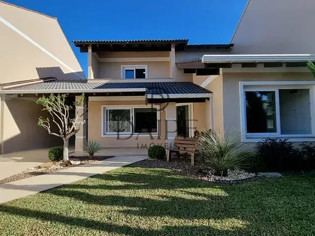 Sobrado com 450m² 6 quartos e 3 banheiros, à venda, no bairro Centro em Tramandaí