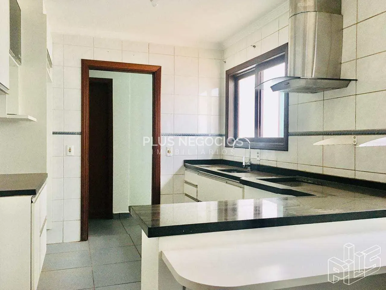 Sobrado, 3 quartos, 308 m² - Foto 8