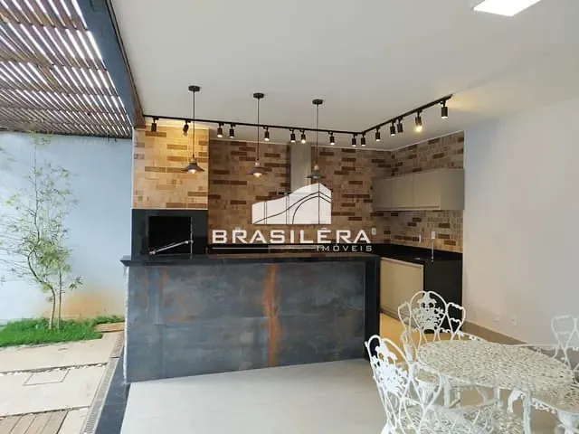 Sobrado com 430m² 6 quartos e 6 banheiros, à venda, no bairro Setor Jao em Goiânia