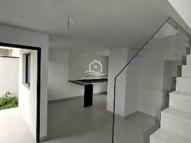 Sobrado com 100m² 2 quartos e 3 banheiros, à venda, no bairro Boraceia em Bertioga