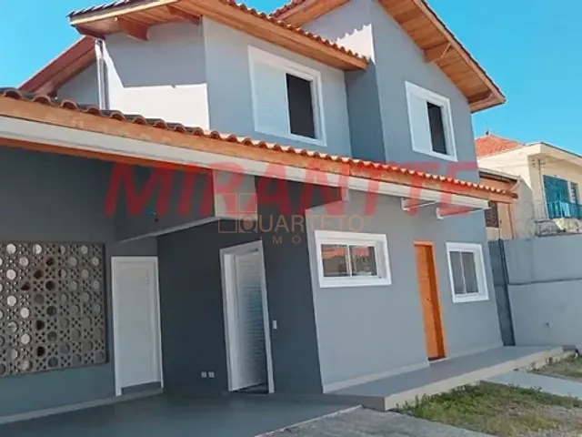 Sobrado 3 quartos e 2 banheiros, à venda, no bairro Vila Bandeirantes em São Paulo